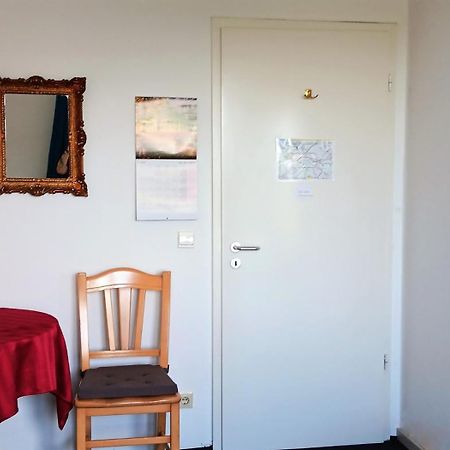 Zimmer Zentral In 베를린 외부 사진