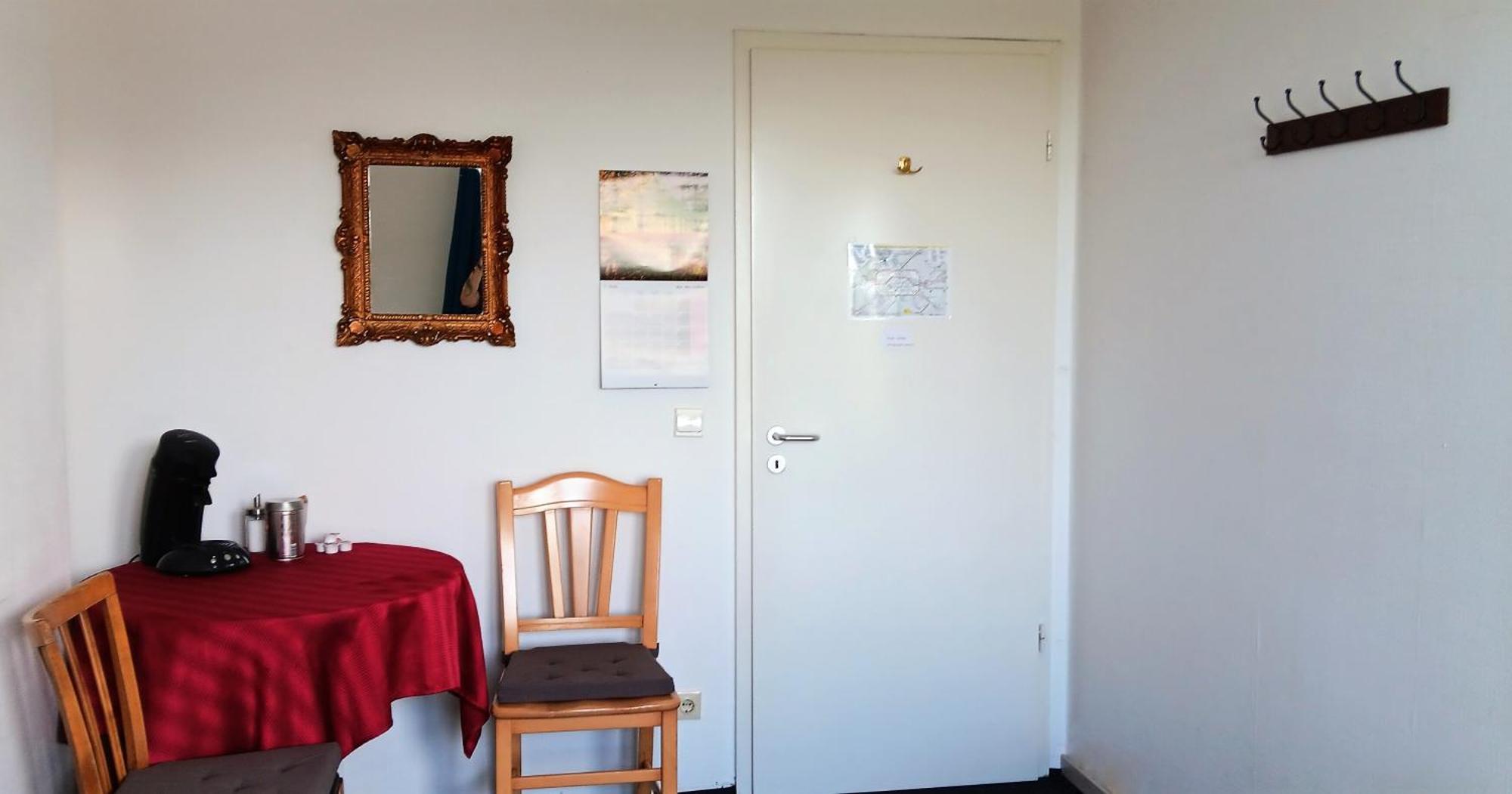 Zimmer Zentral In 베를린 외부 사진