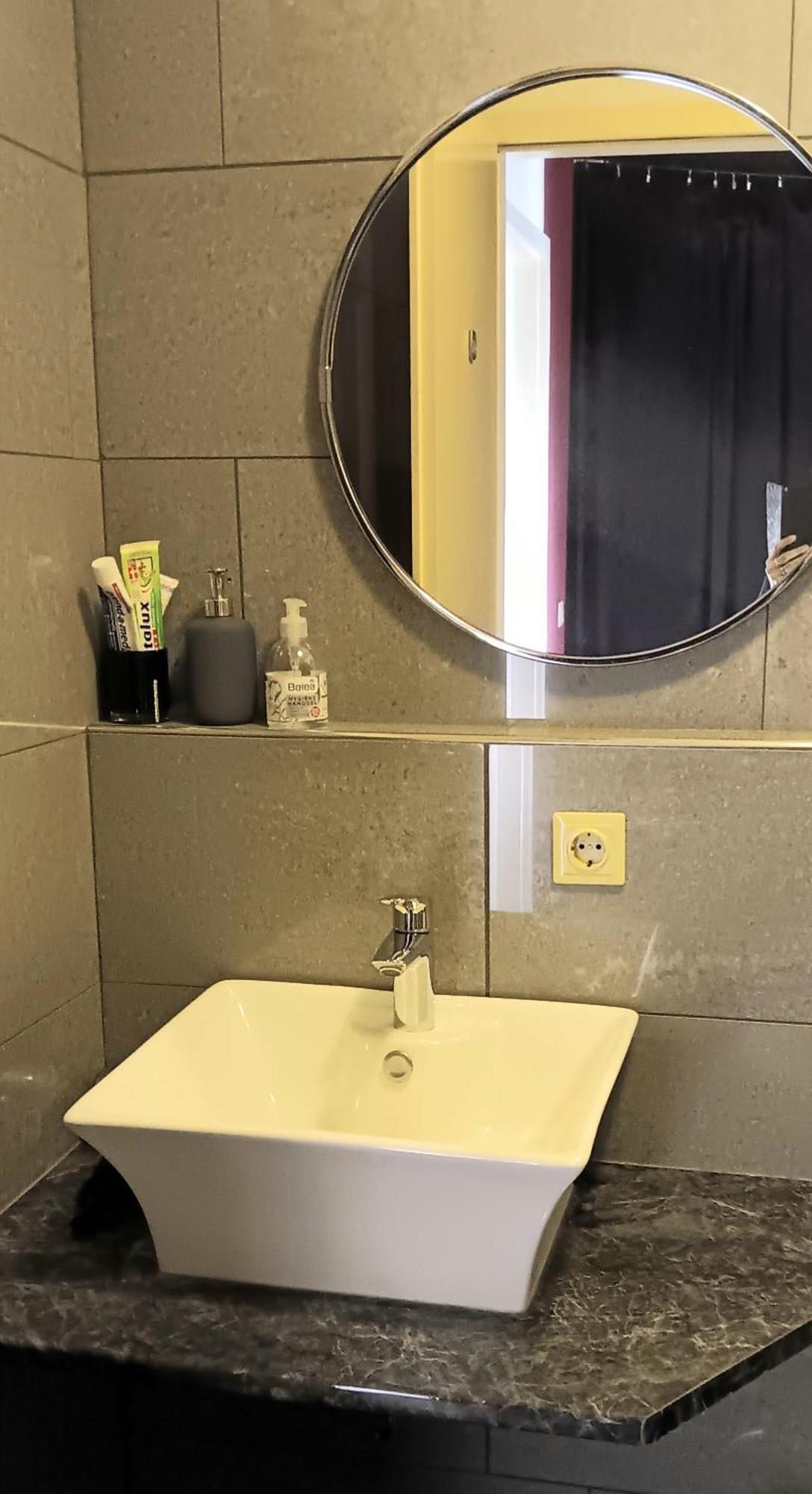 Zimmer Zentral In 베를린 외부 사진